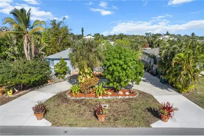 813 105th Ave N, Naples, FL 34108 - Photo 27
