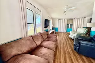 3142 Linwood Dr, North Fort Myers, FL 33917 - Photo 9