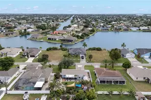 2025 NE 4th Ter, Cape Coral, FL 33909 - Photo 21