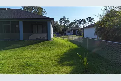 2806 15th St W, Lehigh Acres, FL 33971 - Photo 33