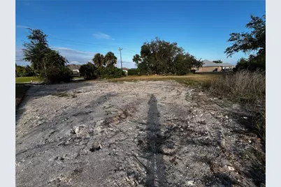 1630 NE 37th St, Cape Coral, FL 33909 - Photo 7