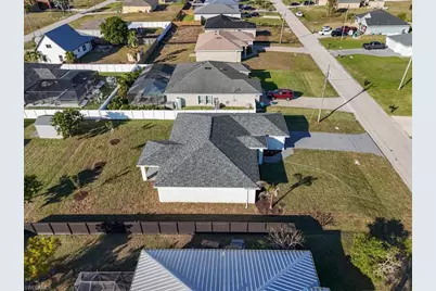 1010 NW 8th Pl, Cape Coral, FL 33993 - Photo 33