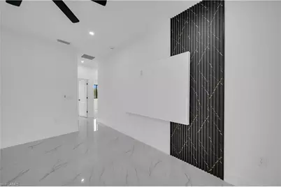 907 E 9th St, Lehigh Acres, FL 33972 - Photo 13