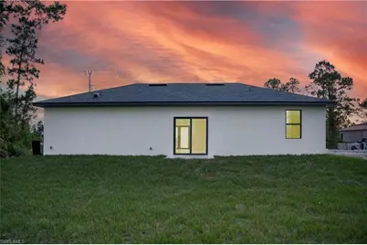 316 Mangonia Ave, Lehigh Acres, FL 33974 - Photo 5
