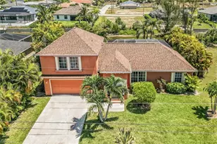 327 SW 26th Terrace, Cape Coral, FL 33914 - Photo 5