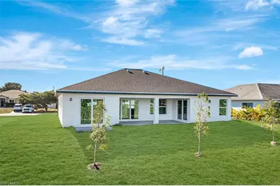 1729 NE 23rd St, Cape Coral, FL 33909 - Photo 3