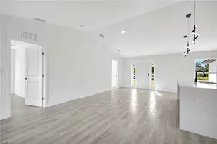 1729 NE 23rd St, Cape Coral, FL 33909 - Photo 7