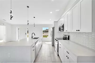 1729 NE 23rd St, Cape Coral, FL 33909 - Photo 13