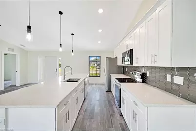 3603 NE 9th Ave, Cape Coral, FL 33909 - Photo 5