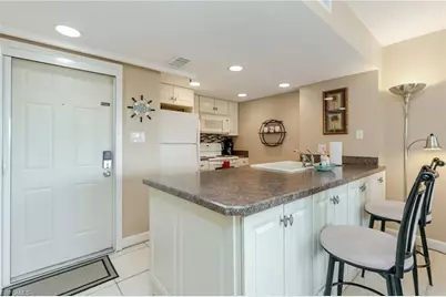 3170 Matecumbe Key Rd #127, Punta Gorda, FL 33955 - Photo 5