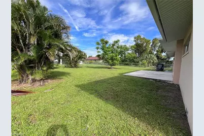 2326 SE 8th Ave, Cape Coral, FL 33990 - Photo 19