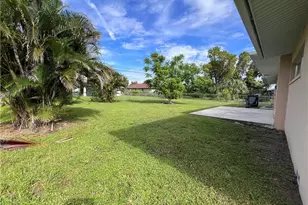 2326 SE 8th Ave, Cape Coral, FL 33990 - Photo 19