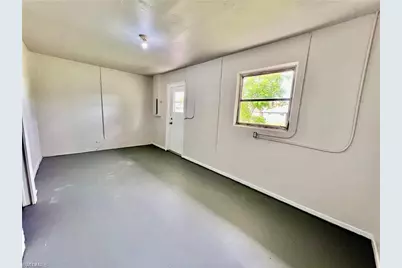 2326 SE 8th Ave, Cape Coral, FL 33990 - Photo 17