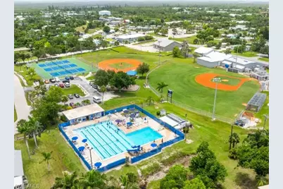 10532 Fountain Palm Cir, Bokeelia, FL 33922 - Photo 23