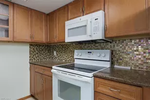 2885 Palm Beach Blvd, Fort Myers, FL 33916 - Photo 9