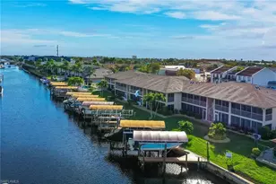 1317 SE 46th Ln, Cape Coral, FL 33904 - Photo 41