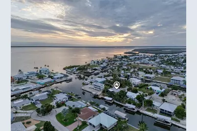 2206 Lemon St, Saint James City, FL 33956 - Photo 9