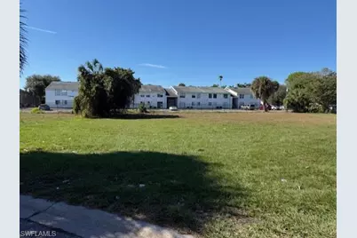 3662 Estelle St, Fort Myers, FL 33916 - Photo 11