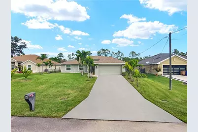 192 Townsend Ct, Lehigh Acres, FL 33972 - Photo 5