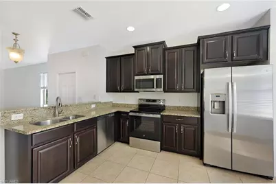 3827 Clearbrook Ln, Fort Myers, FL 33966 - Photo 11