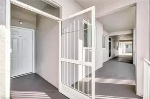 16595 Lake Cir Dr, Fort Myers, FL 33908 - Photo 11