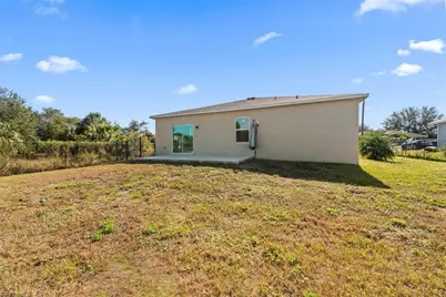 2612 51st St SW, Lehigh Acres, FL 33976 - Photo 29