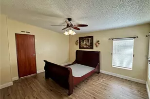 369 Bald Cypress Ave, Clewiston, FL 33440 - Photo 11