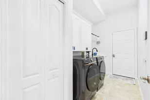 14111 Creek Ct, Fort Myers, FL 33908 - Photo 31