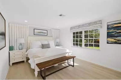 2728 Crayton Rd, Naples, FL 34103 - Photo 17