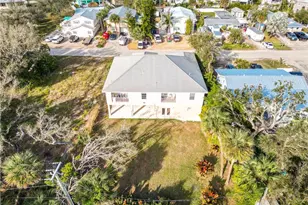 842 South St, Fort Myers Beach, FL 33931 - Photo 9