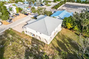 842 South St, Fort Myers Beach, FL 33931 - Photo 7