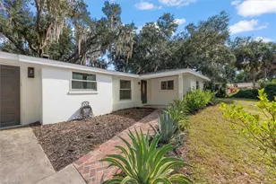 2466 N Westwood Dr, North Fort Myers, FL 33917 - Photo 3