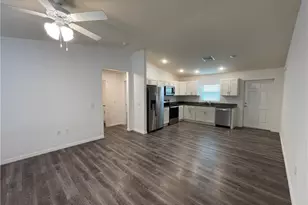 131 Carousel Ave, Labelle, FL 33935 - Photo 7