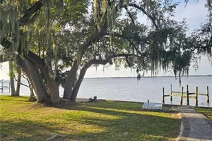 3933 E River Dr, Fort Myers, FL 33916 - Photo 17