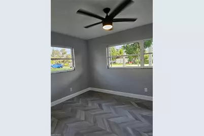3933 E River Dr, Fort Myers, FL 33916 - Photo 11
