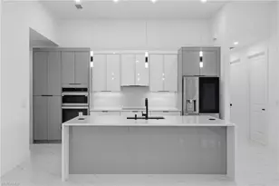 429 Tropicana Pkwy E, Cape Coral, FL 33909 - Photo 7