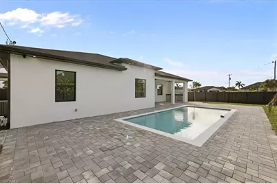607 NW 7th St, Cape Coral, FL 33993 - Photo 15