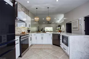 10528 Washingtonia Palm Way, Fort Myers, FL 33966 - Photo 11