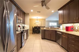 723 SE 9th Ave, Cape Coral, FL 33990 - Photo 9