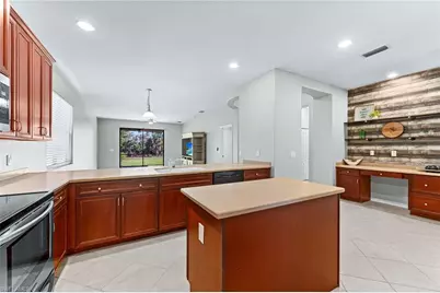 12154 Country Day Cir, Fort Myers, FL 33913 - Photo 9