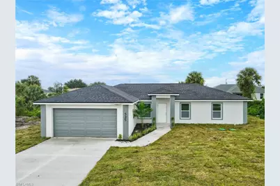 2812 65th St W, Lehigh Acres, FL 33971 - Photo 3