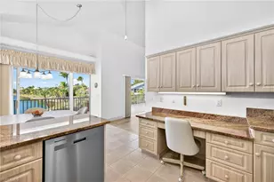 517 Lake Murex Cir, Sanibel, FL 33957 - Photo 11