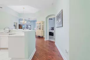 2745 1st St, Fort Myers, FL 33916 - Photo 11