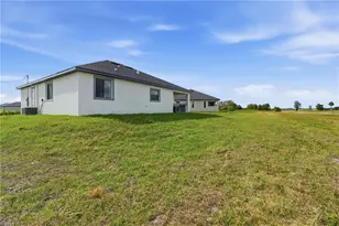 9027 Bamboo Cir, Labelle, FL 33935 - Photo 39