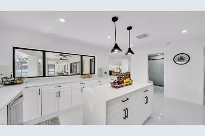 2851 SE 19th Pl, Cape Coral, FL 33904 - Photo 11