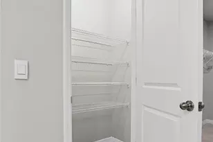 553 Kingsbury Ln, Lehigh Acres, FL 33974 - Photo 15