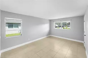2935 SE 15th Pl, Cape Coral, FL 33904 - Photo 13