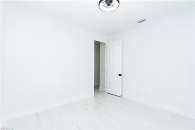 903 NE 23rd St, Cape Coral, FL 33909 - Photo 21