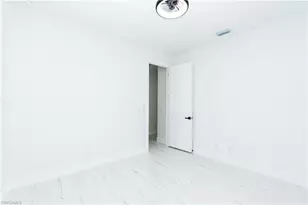 903 NE 23rd St, Cape Coral, FL 33909 - Photo 21