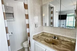 629 Vista Dr, North Fort Myers, FL 33917 - Photo 5